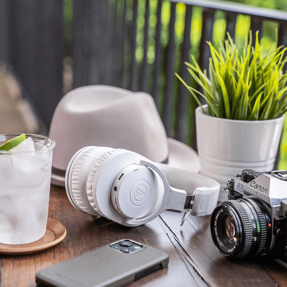 Audio-Technica ATH-M20XBT Headset - Wit - afbeelding 4 van 6