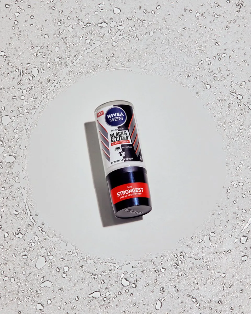 NIVEA MEN Black & White Max Protection Anti-Transpirant Roller 300ml