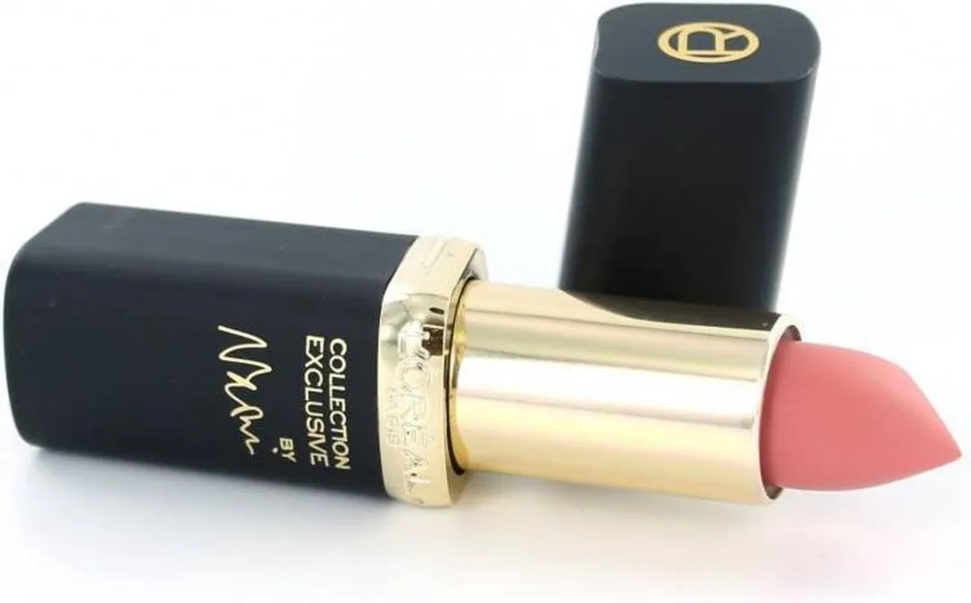 L'Oréal Paris Lipstick Naomi's Delicate Rose - 5ml