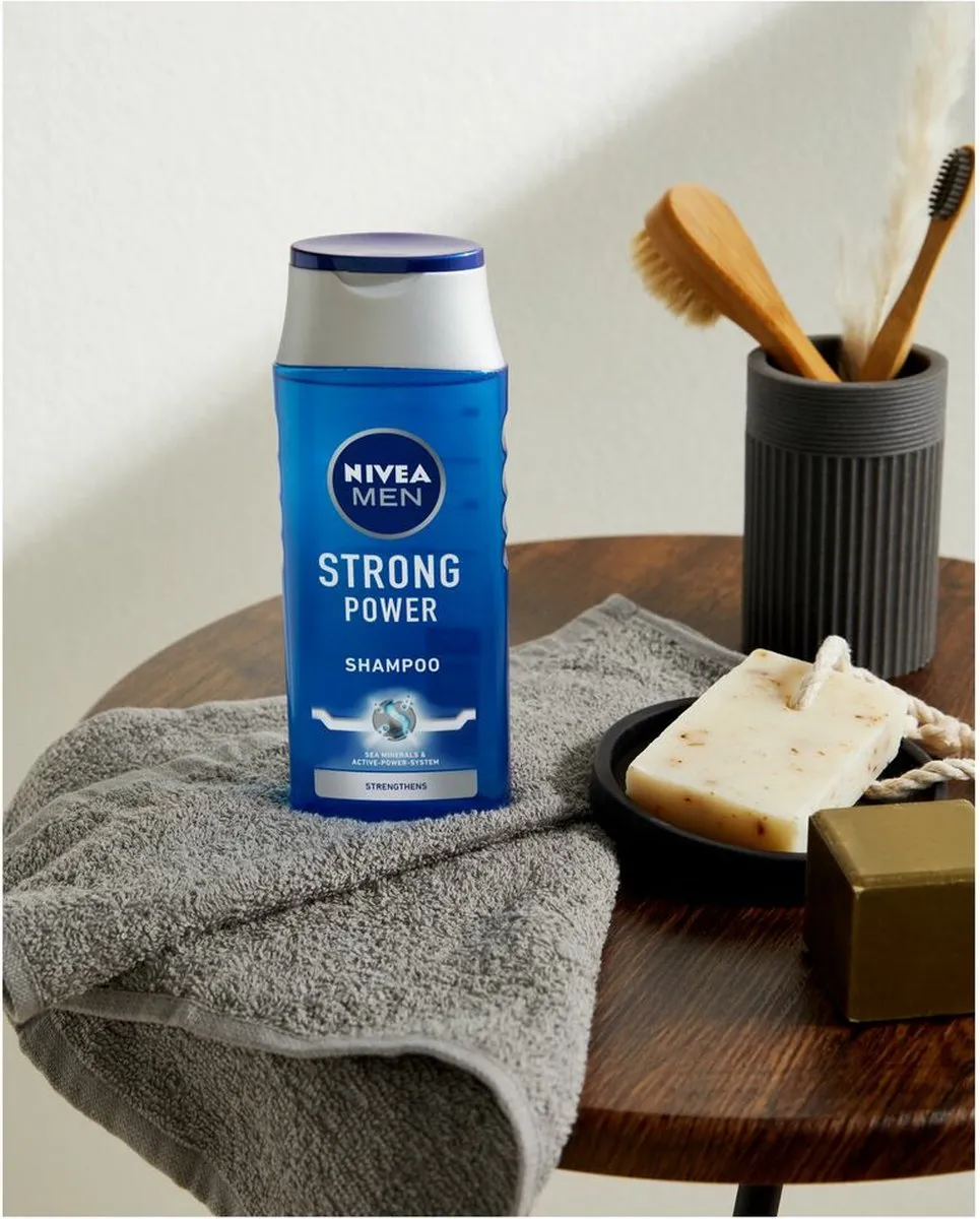 NIVEA Men Strong Power Shampoo 250ml
