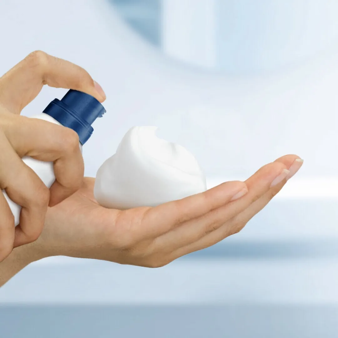 Dove Shower Foam Deeply Nourishing Cotton Oil - 3x200ml