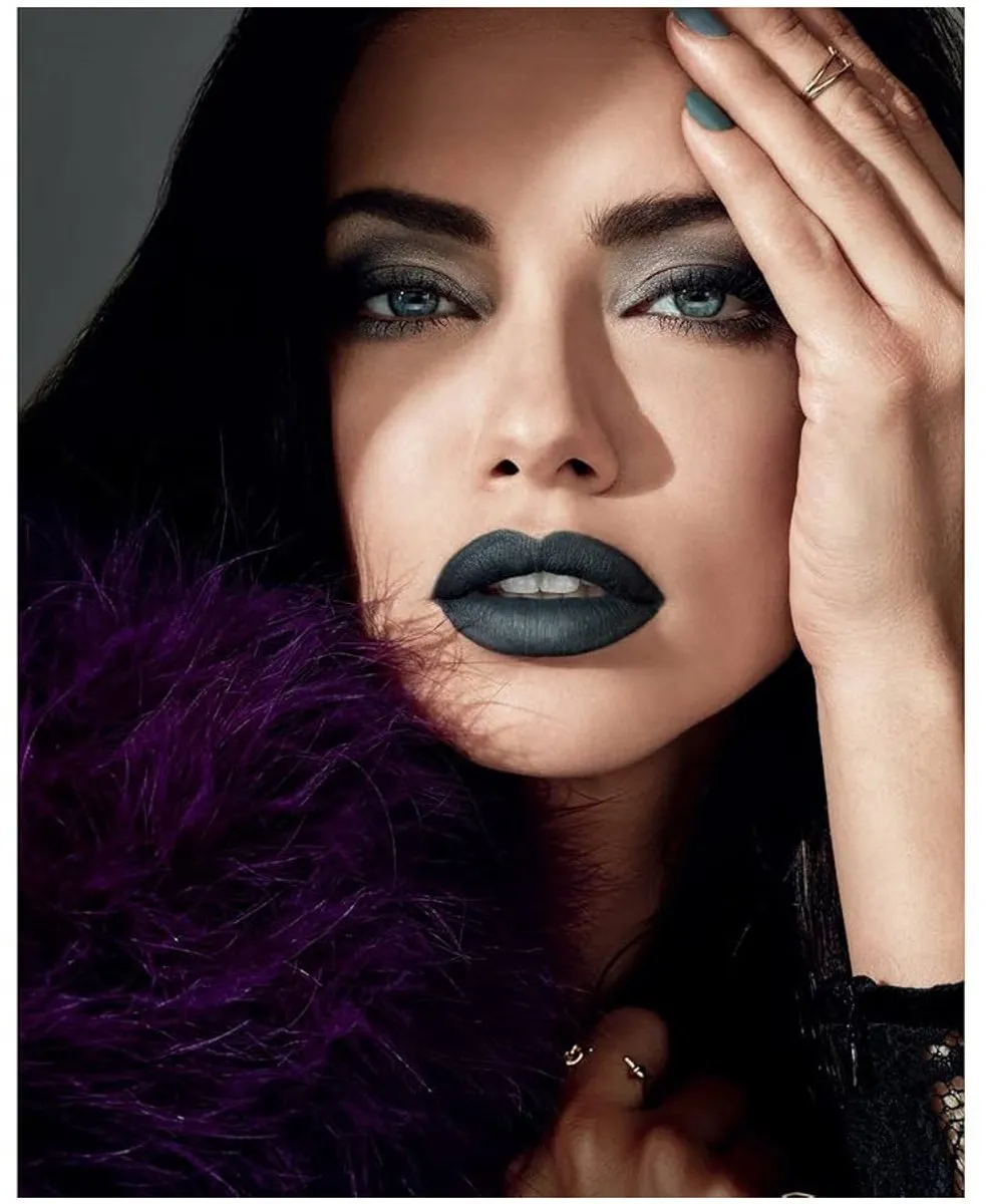 Maybelline Color Sensational Ultra Matte Lipstick Smoky Jade - 4g