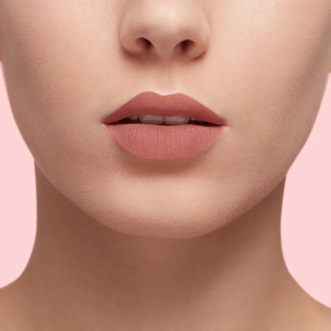 L'Oréal Paris Les Macarons Lipstick 836 Infinite Vanilla - 6,7 ml - afbeelding 3 van 6