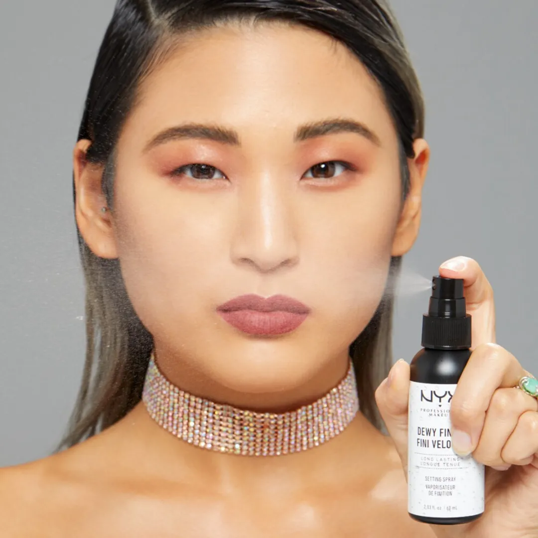 NYX Professional Makeup Dewy Setting Spray 60ml