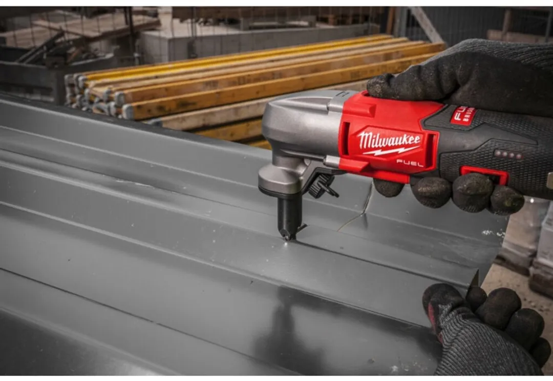 Milwaukee M12 FNB16-0 FUEL Accu Knabbelschaar 12V - 1.6mm