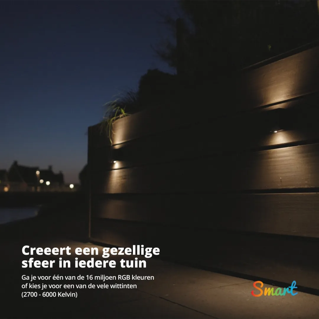 FlinQ Orion Smart Solar Wandlamp - Zwart