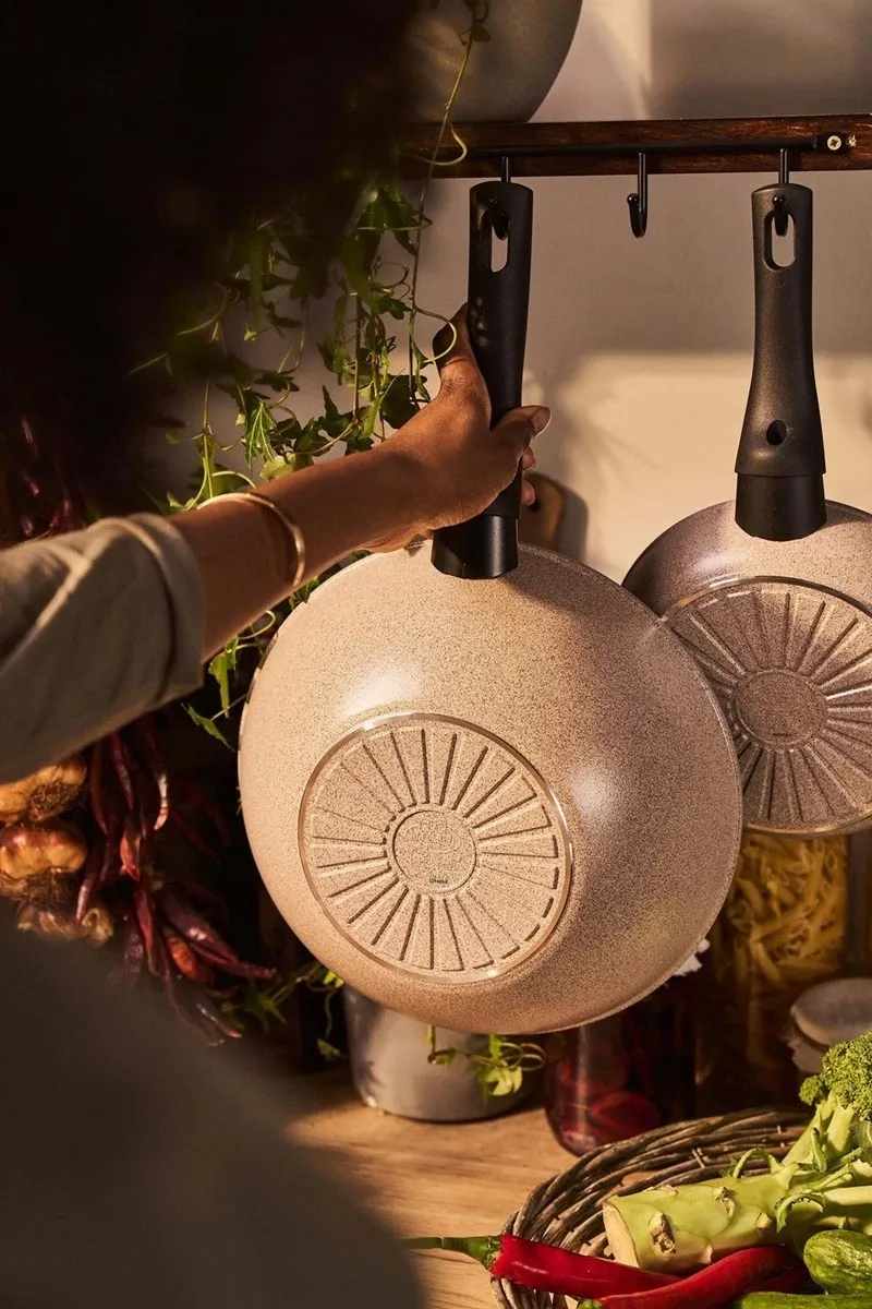 Ballarini Ledro Wok 28cm - Inductie - Zwart - afbeelding 4 van 5