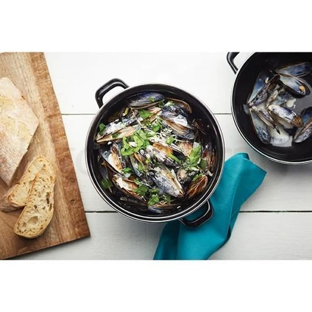KitchenCraft Blue World of Flavours Mosselpan 2,5L - Zwart