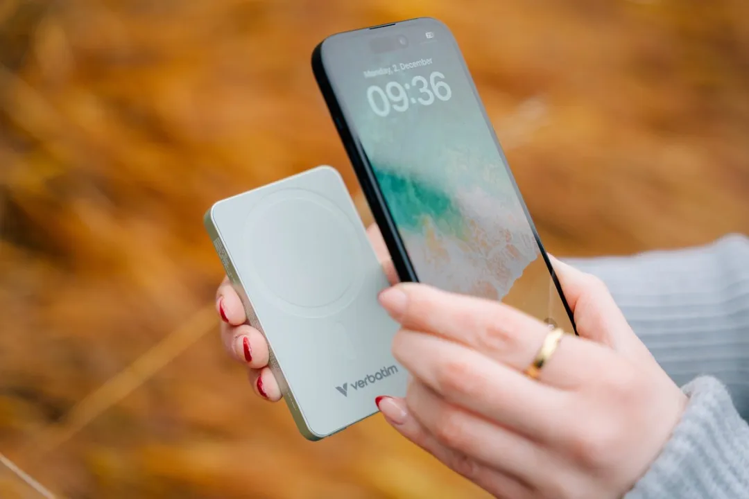Verbatim Charge 'n' Go Essentials Powerbank 10000mAh - Groen