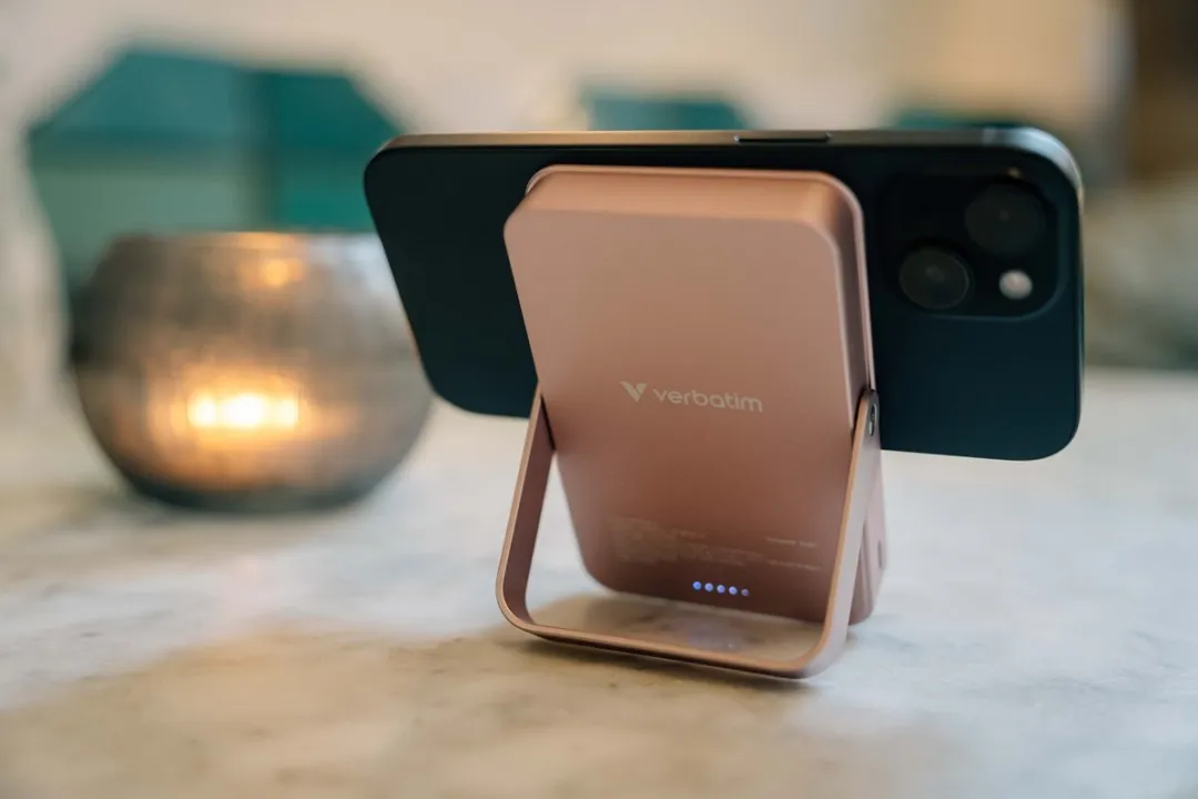Verbatim Charge 'n' Go Powerbank 10000mAh - 2x opladen - USB-C - Pink