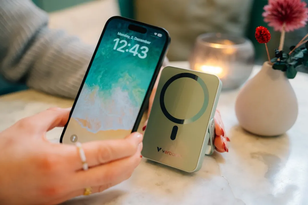 Verbatim Charge 'n' Go Powerbank 10000mAh - 2x opladen - USB-C - Pink