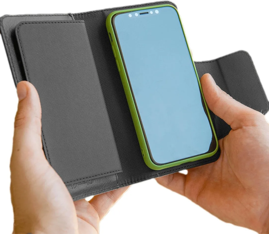 Celly Duomo Telefoonhoesje - Magneet - 6 Pasjes - Zwart