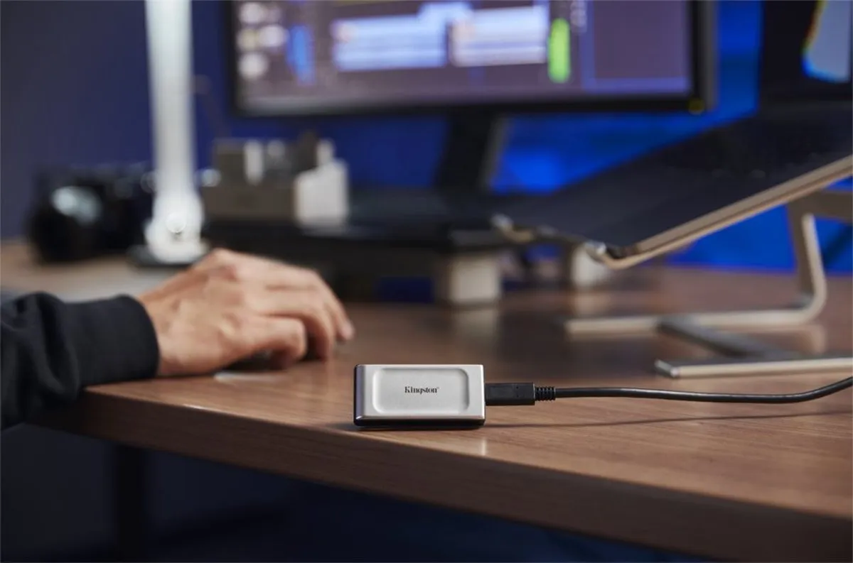 Kingston XS2000 SXS2000/2000G Portable SSD 2TB - Zilver