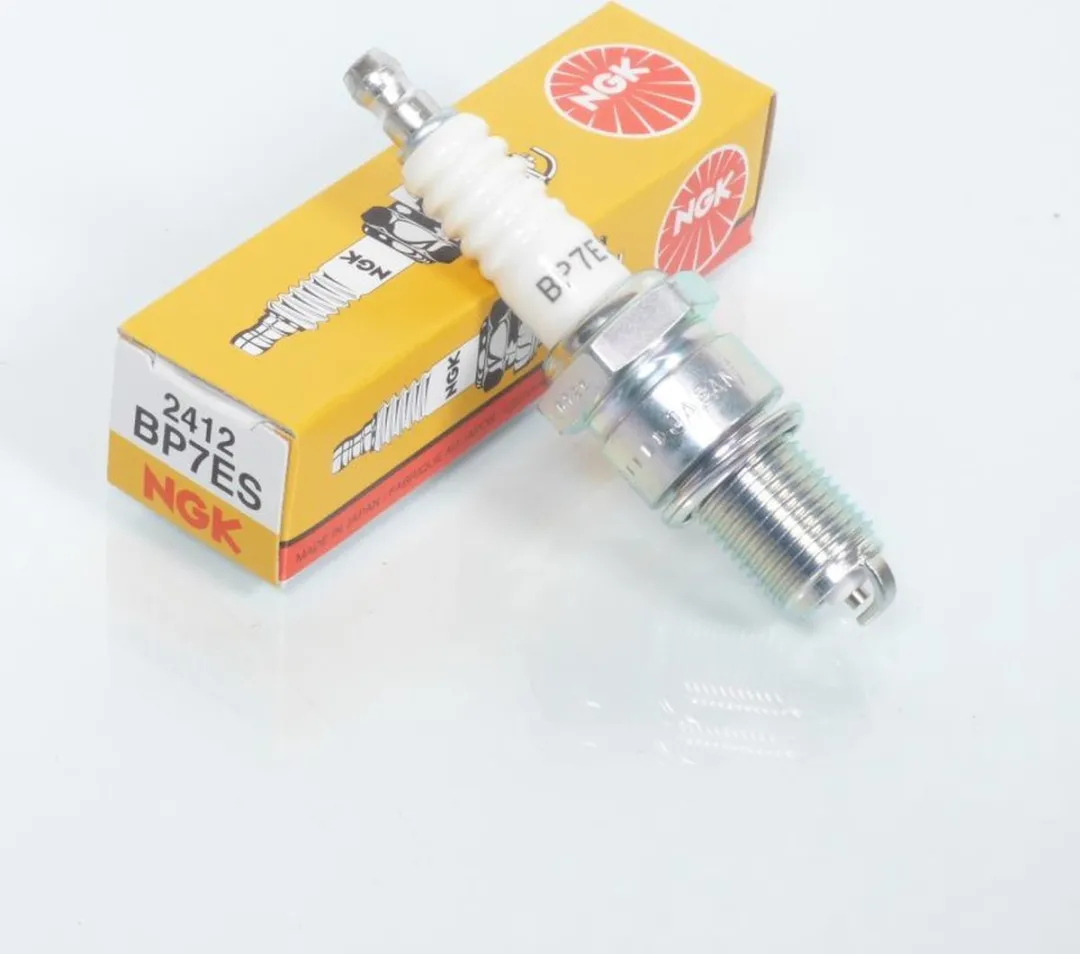NGK BP7ES Bougie - BMW R 45/R 65 1978-1985 - Blanc