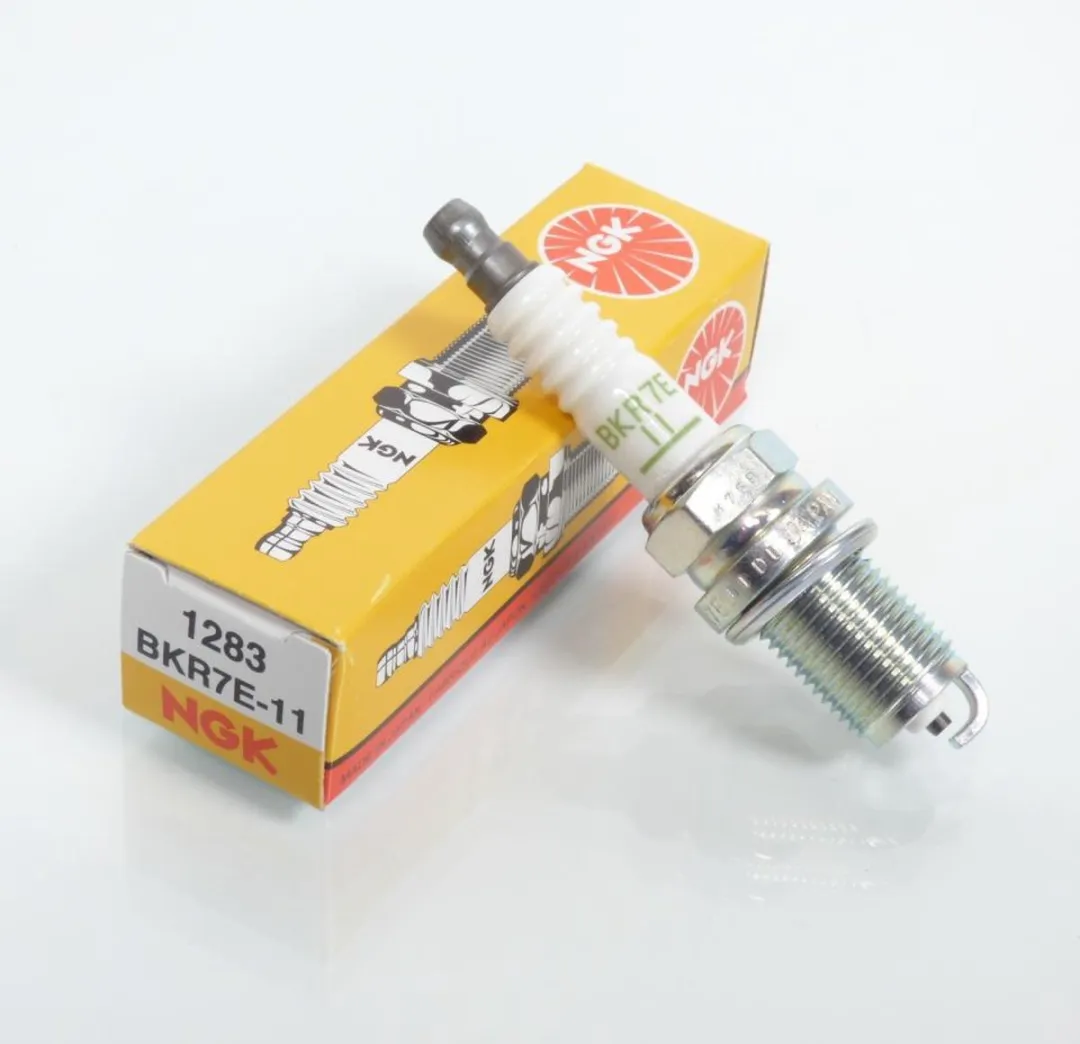 NGK BKR7E-11 Bougie