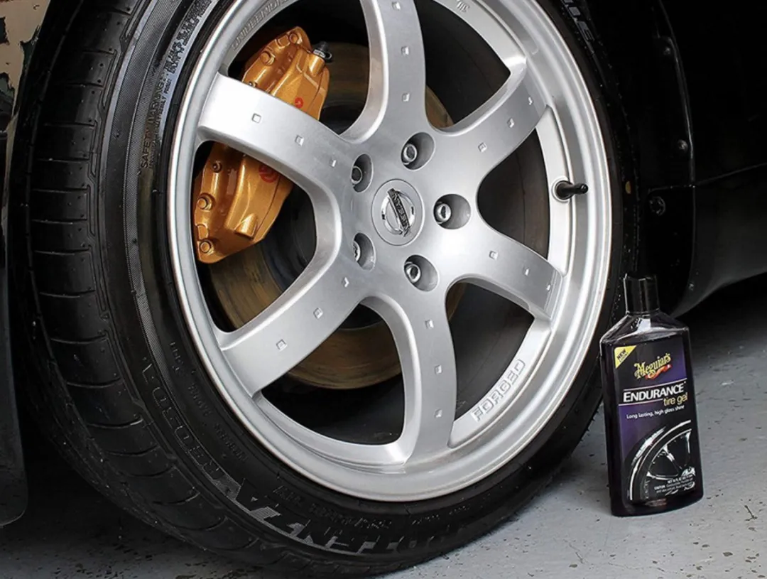 Meguiars Endurance Bandengel 0.47L - Diepzwarte glans
