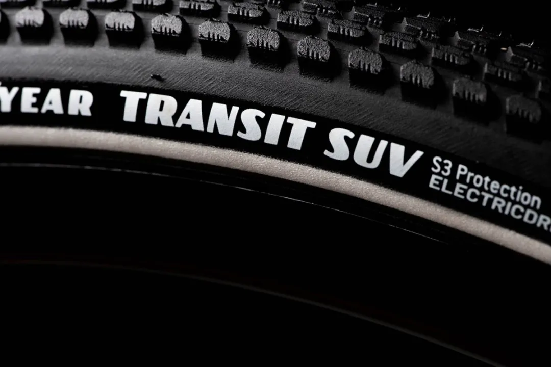 Goodyear Transit SUV S3 Protection 28x2.00 Reflex - Zwart