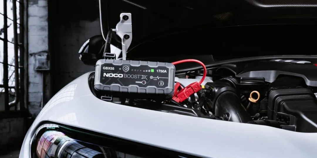 NOCO Genius GBX55 Startbooster 1750A - 21000W - Zwart - afbeelding 6 van 6