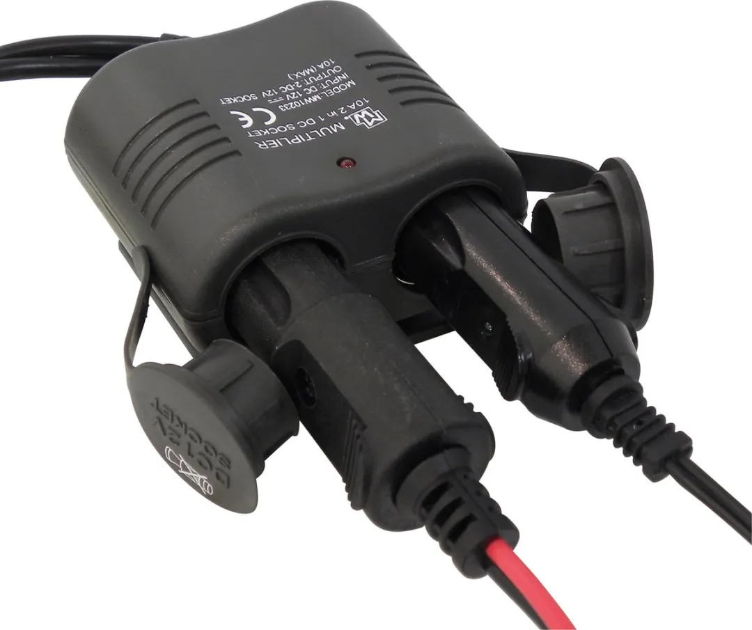 Carpoint LED 2-weg Aanstekerdoos 12V 10A - Zwart