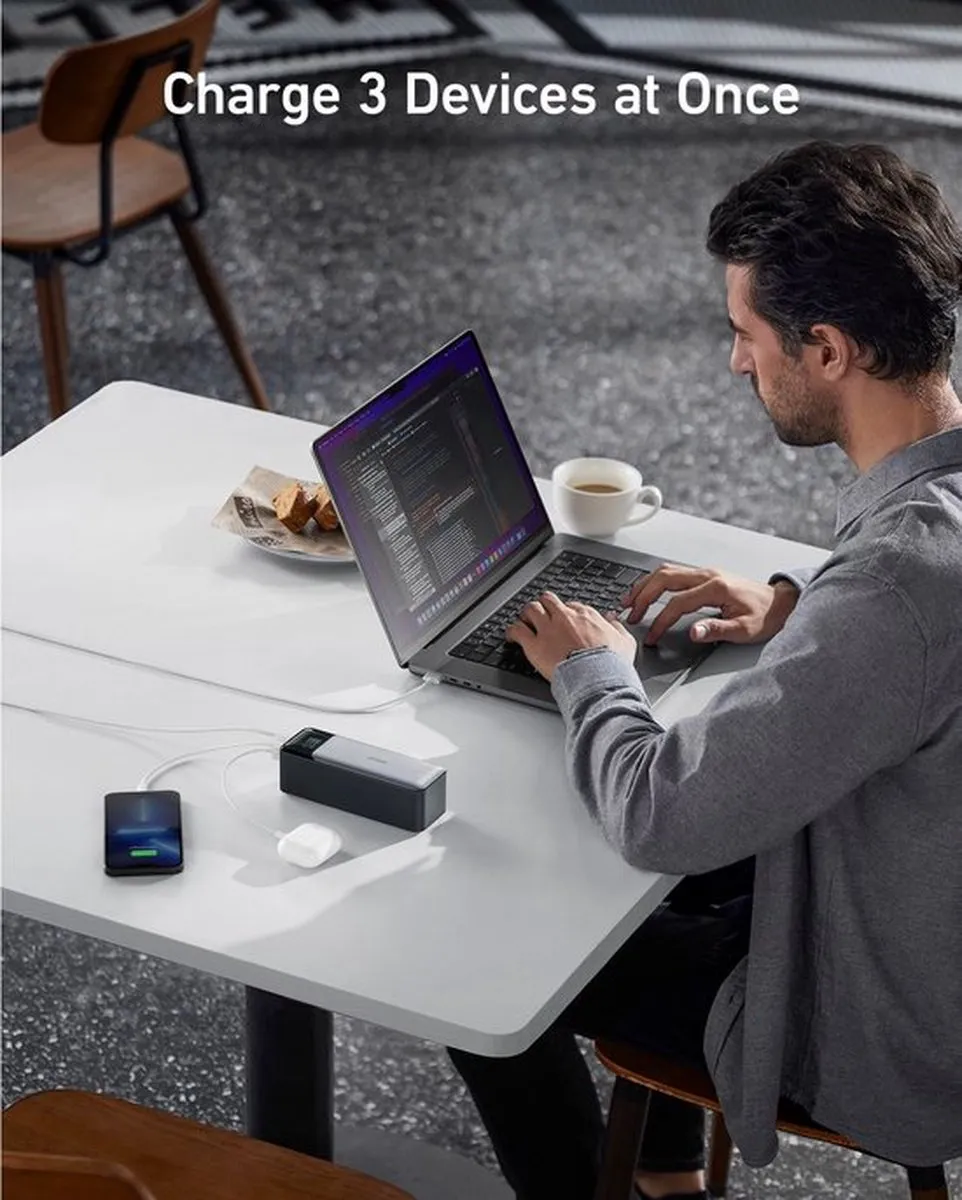 Anker 737 A1289011 PowerBank 24.000mAh + 100W USB-C Nano Adapter - 5x opladen - Zwart - afbeelding 6 van 6