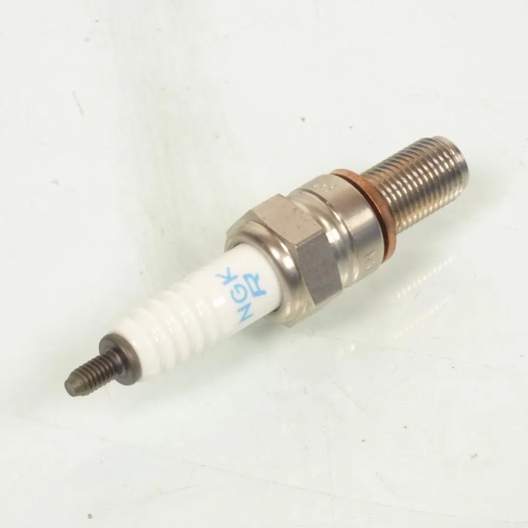 NGK Bougie R0045Q-10 voor Husqvarna 570 NOX - Wit