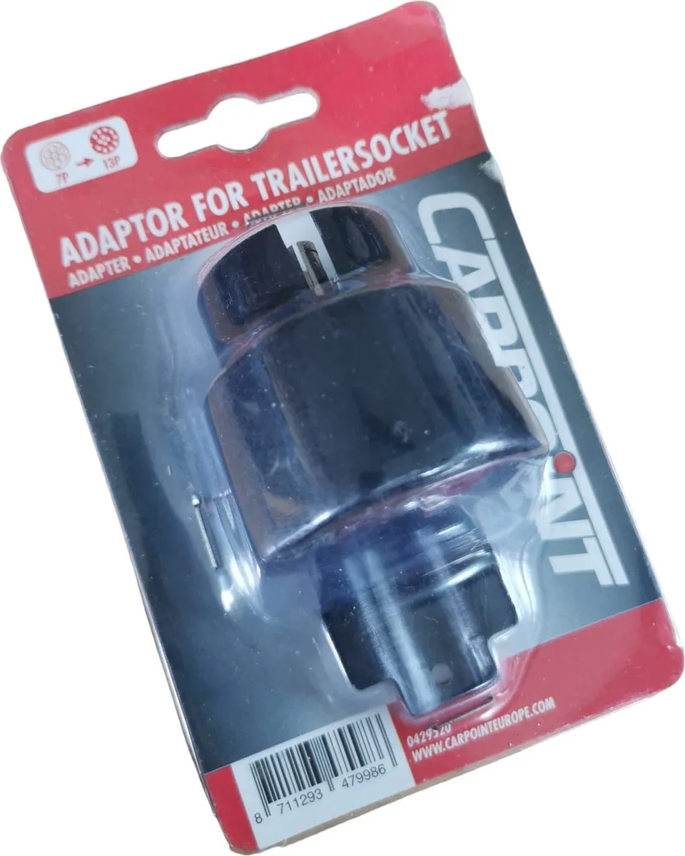 Carpoint Adapter 7-naar-13-polig Trailerdoos - Zwart