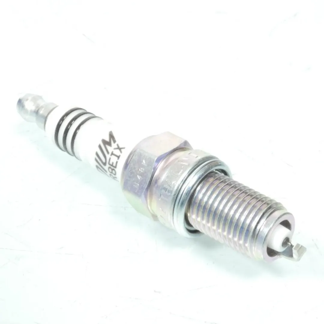 Bougie d'allumage NGK pour Quad Bombardier 400 Outlander XT 2007 DCPR8EIX / 6546 / Par 4 Neuf