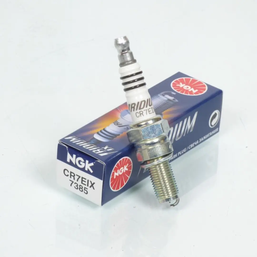 NGK Bougie Scooter Piaggio Vespa LX 125 4T - Wit