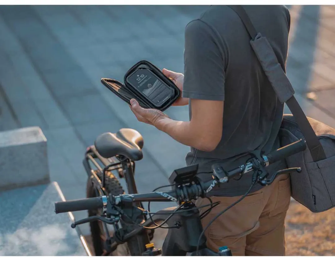 Topeak Pakgo Telefoonhoesje M - Zwart