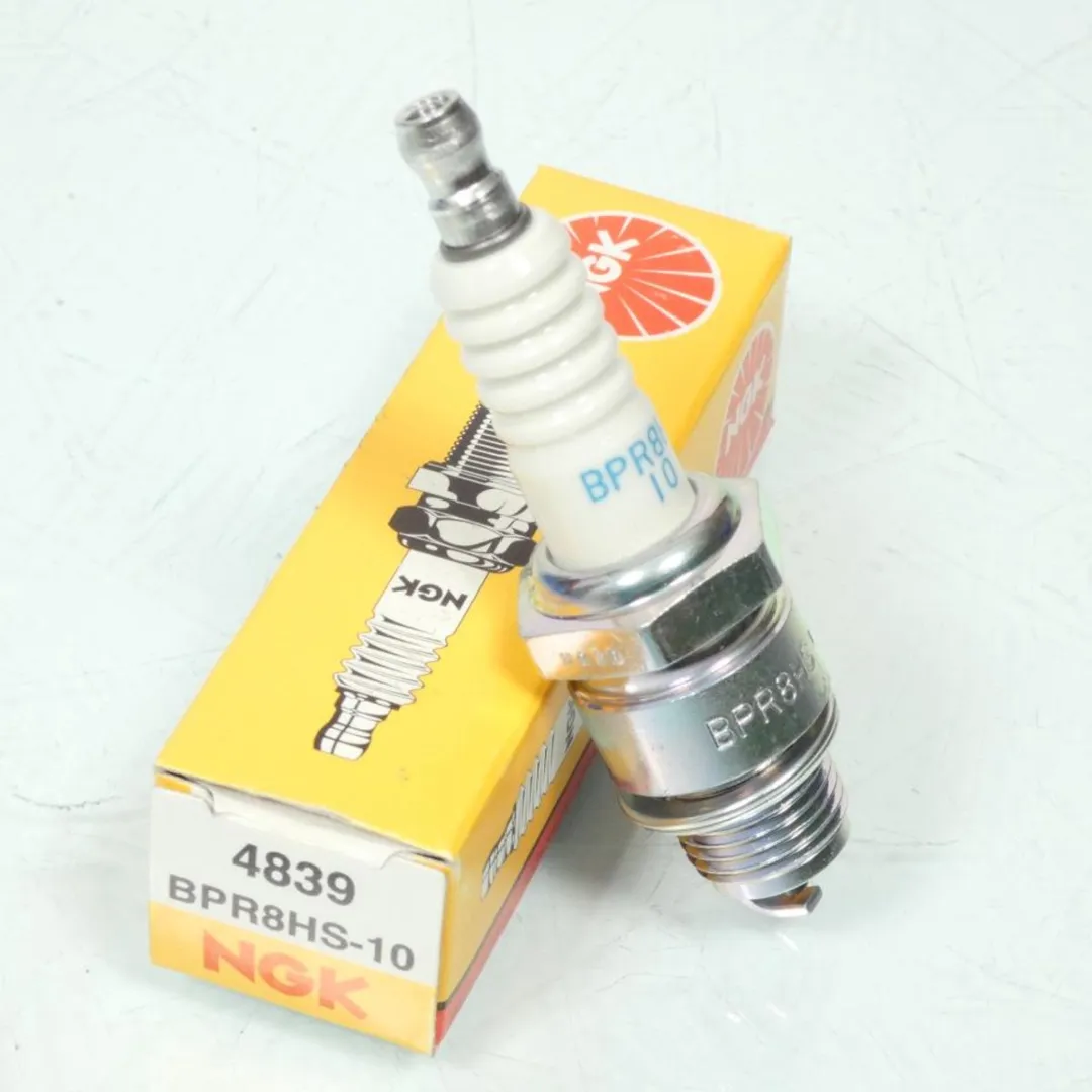 NGK BPR8HS-10 Bougie