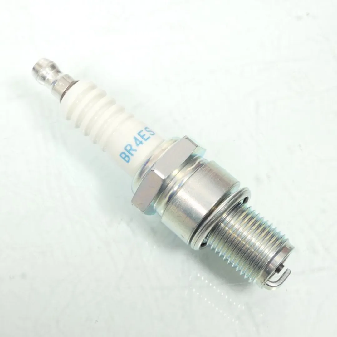 NGK BR4ES Bougie