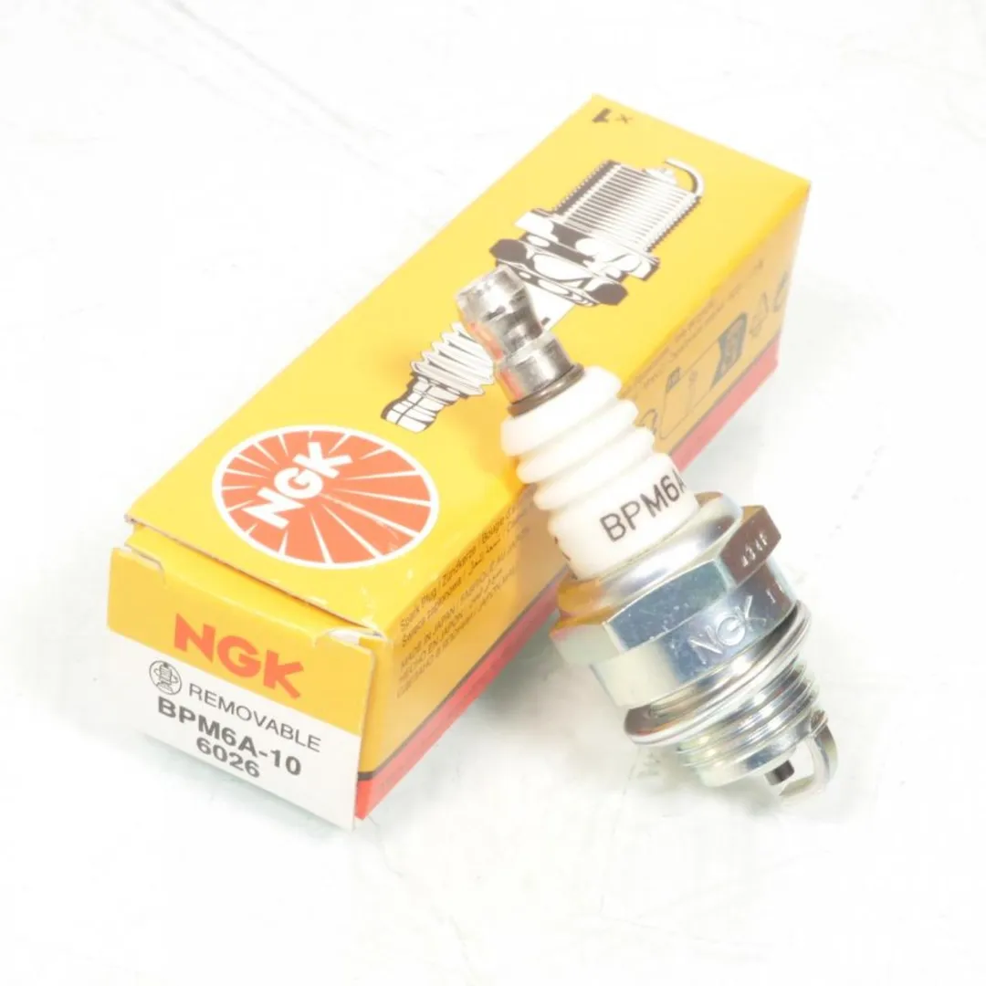 NGK BPM6A-10 Bougie - Wit