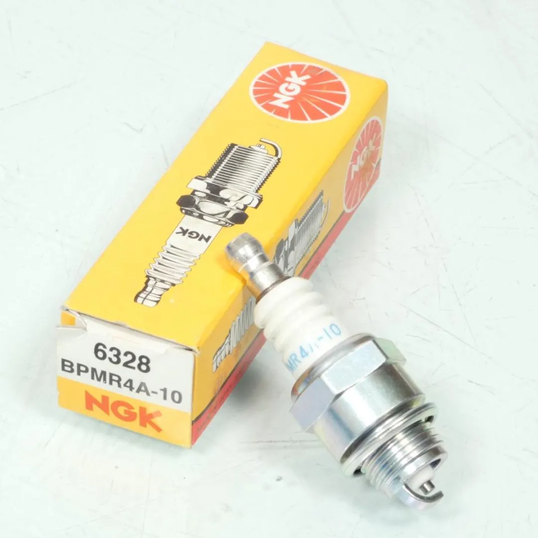 NGK BPMR4A-10 Bougie
