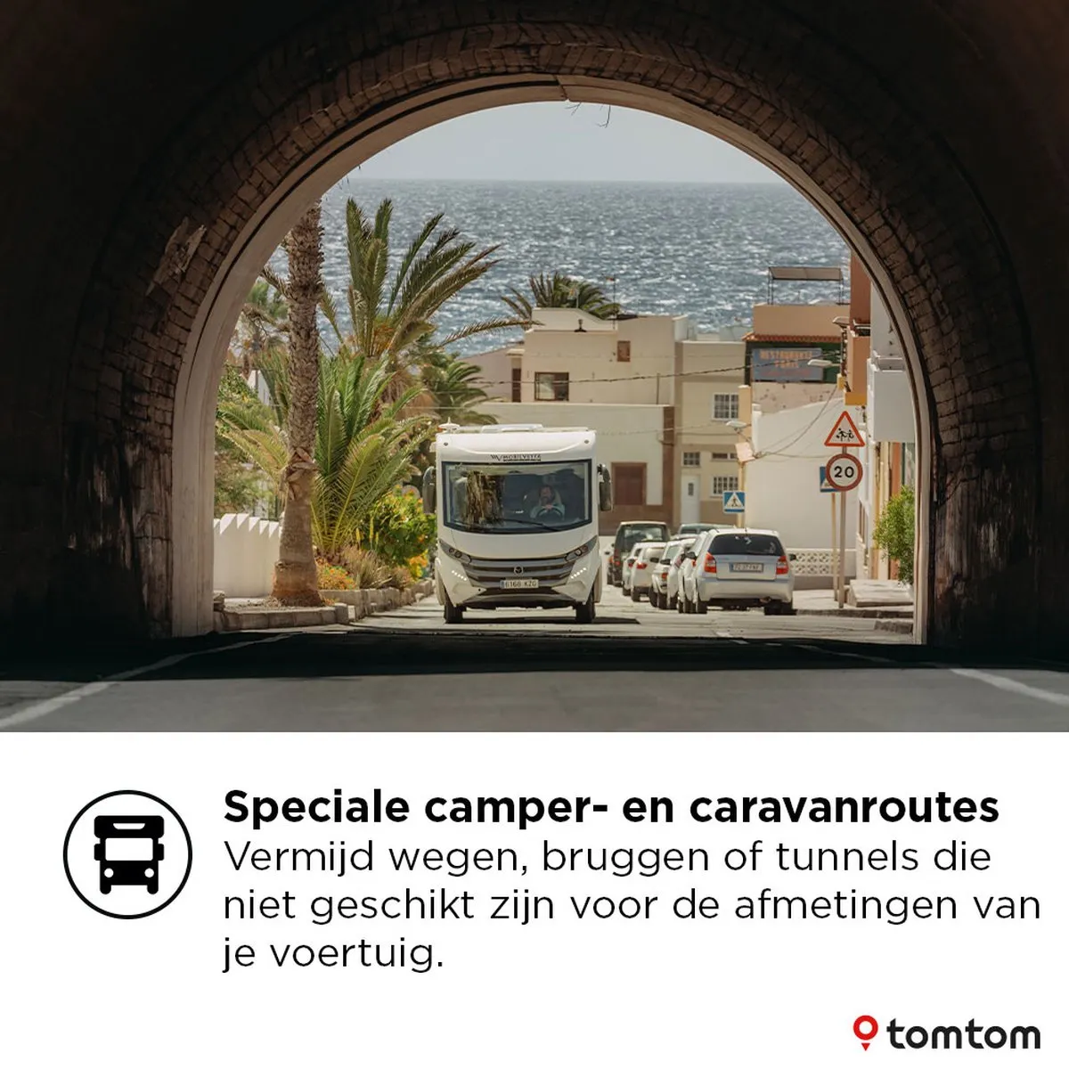 TomTom GO Camper Max 1YD7.002.31 Navigatiesysteem - Premium Pack - Zwart