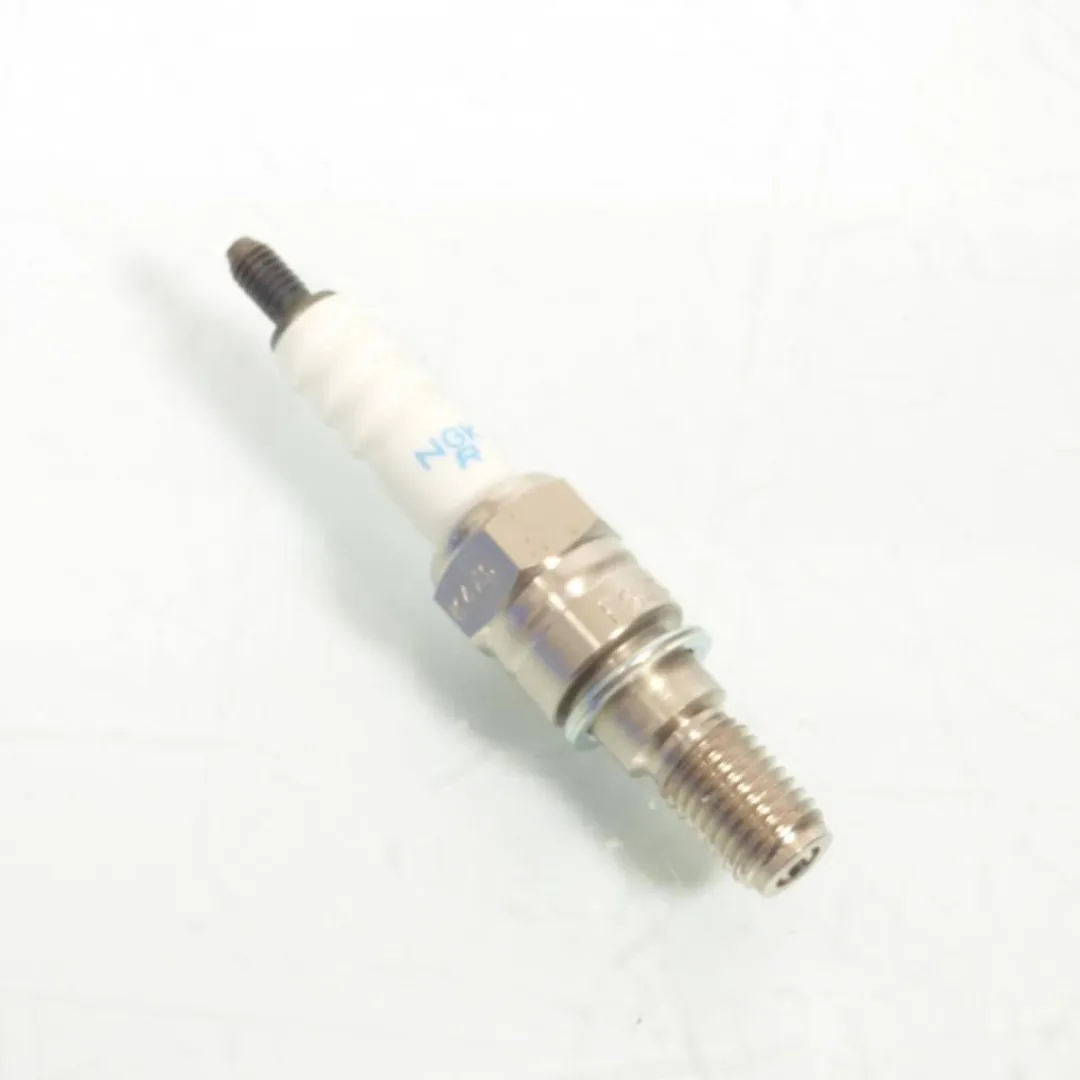 NGK Bougie R847-10