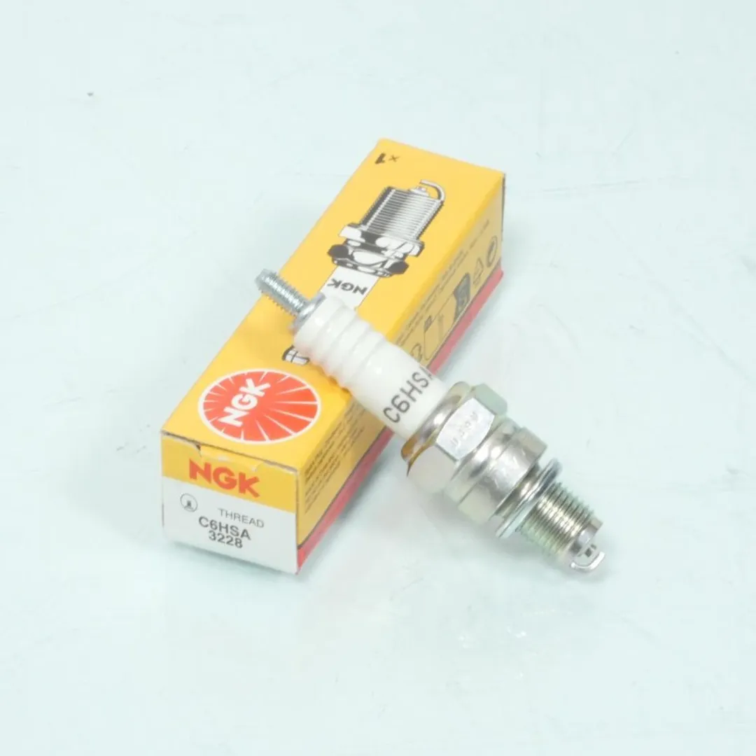 NGK C6HSA Bougie Kawasaki 110 AN 2011-2013