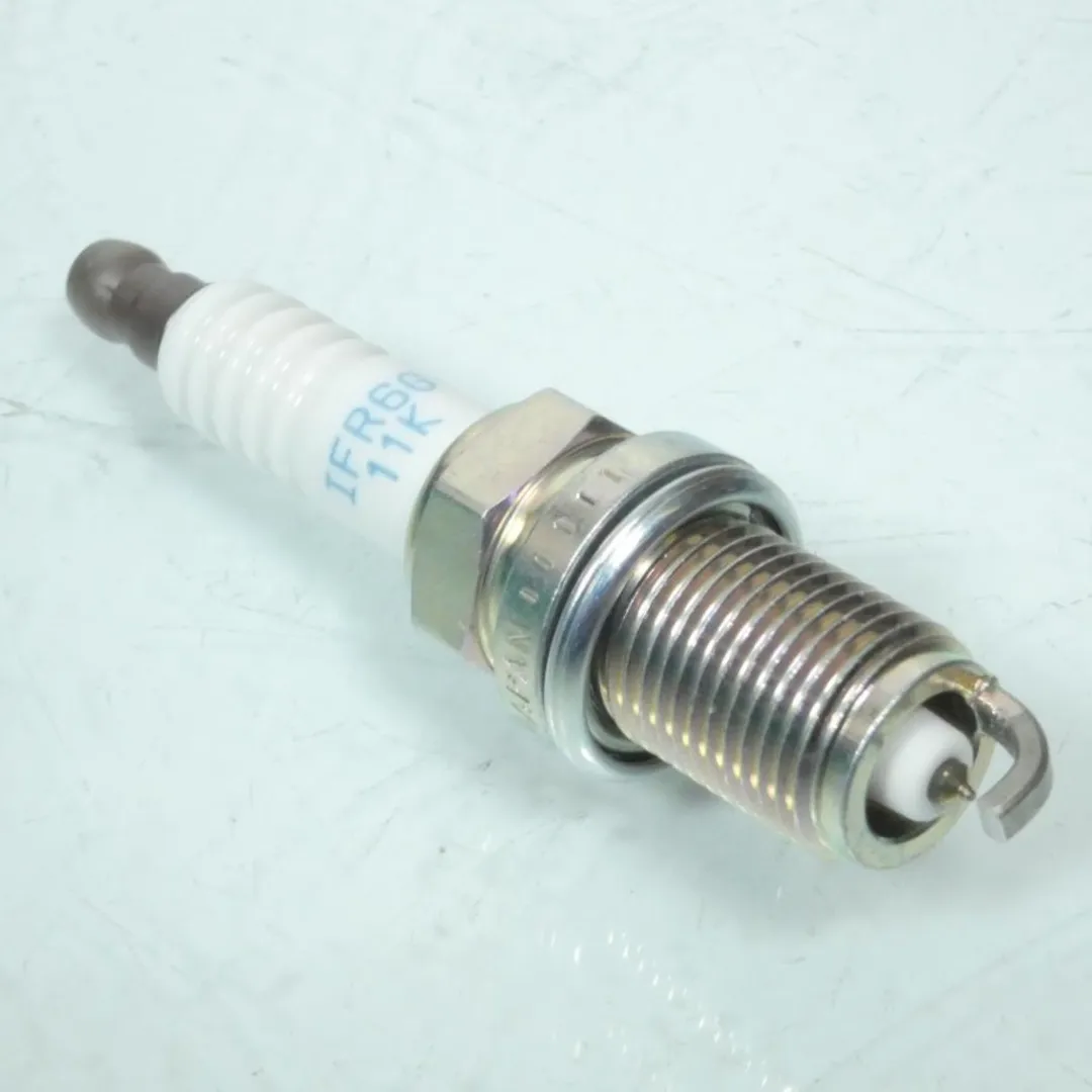 NGK IFR6G-11K Iridium Bougie - HONDA CBR 600 RR - Zilver