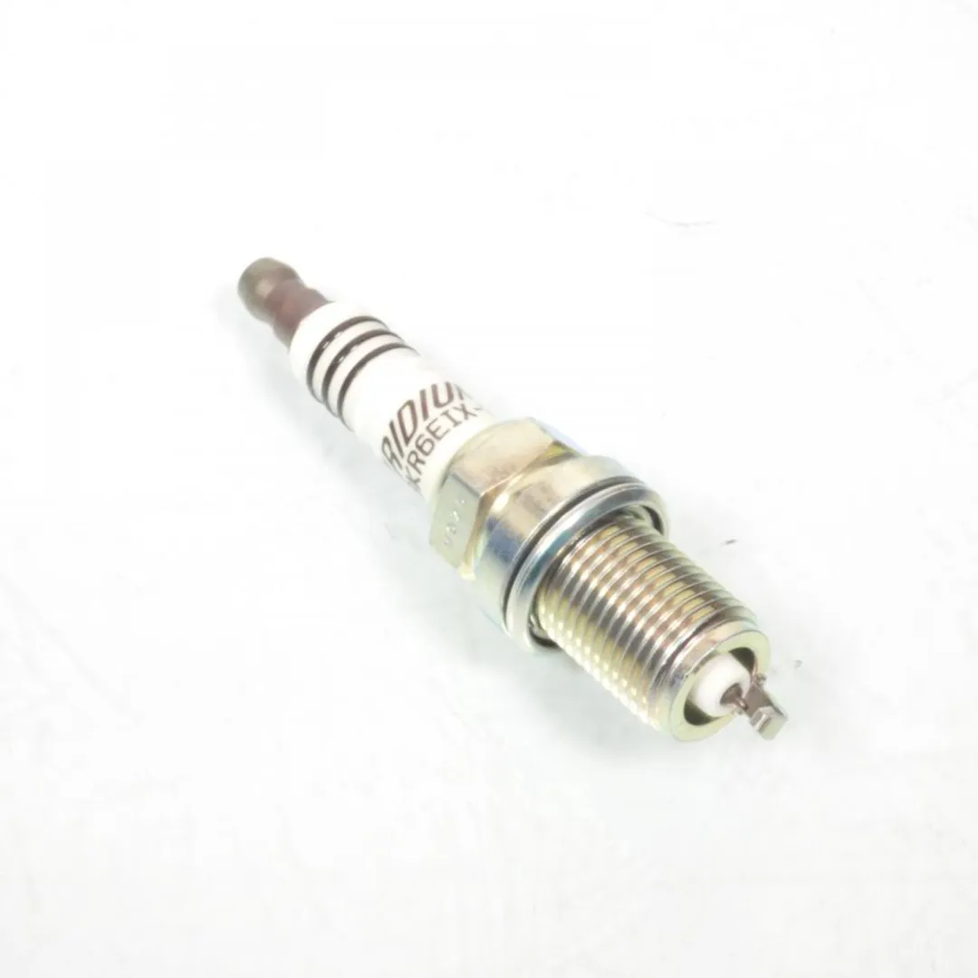 NGK BKR6EIX-11 Bougie - BMW 1100 R/RS 1995-2001 - Blanc