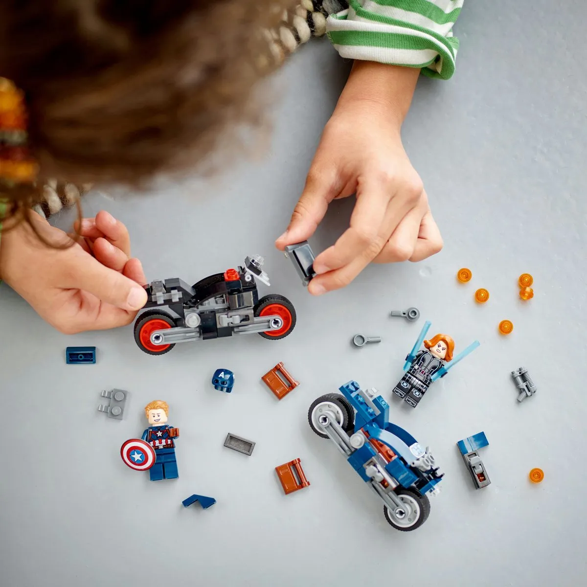 LEGO Marvel Avengers Motoren Black Widow & Captain America 76260 - 130 Stukken