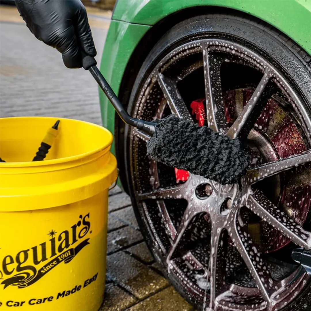 Meguiars Supreme Angled Wheel Brush 35cm