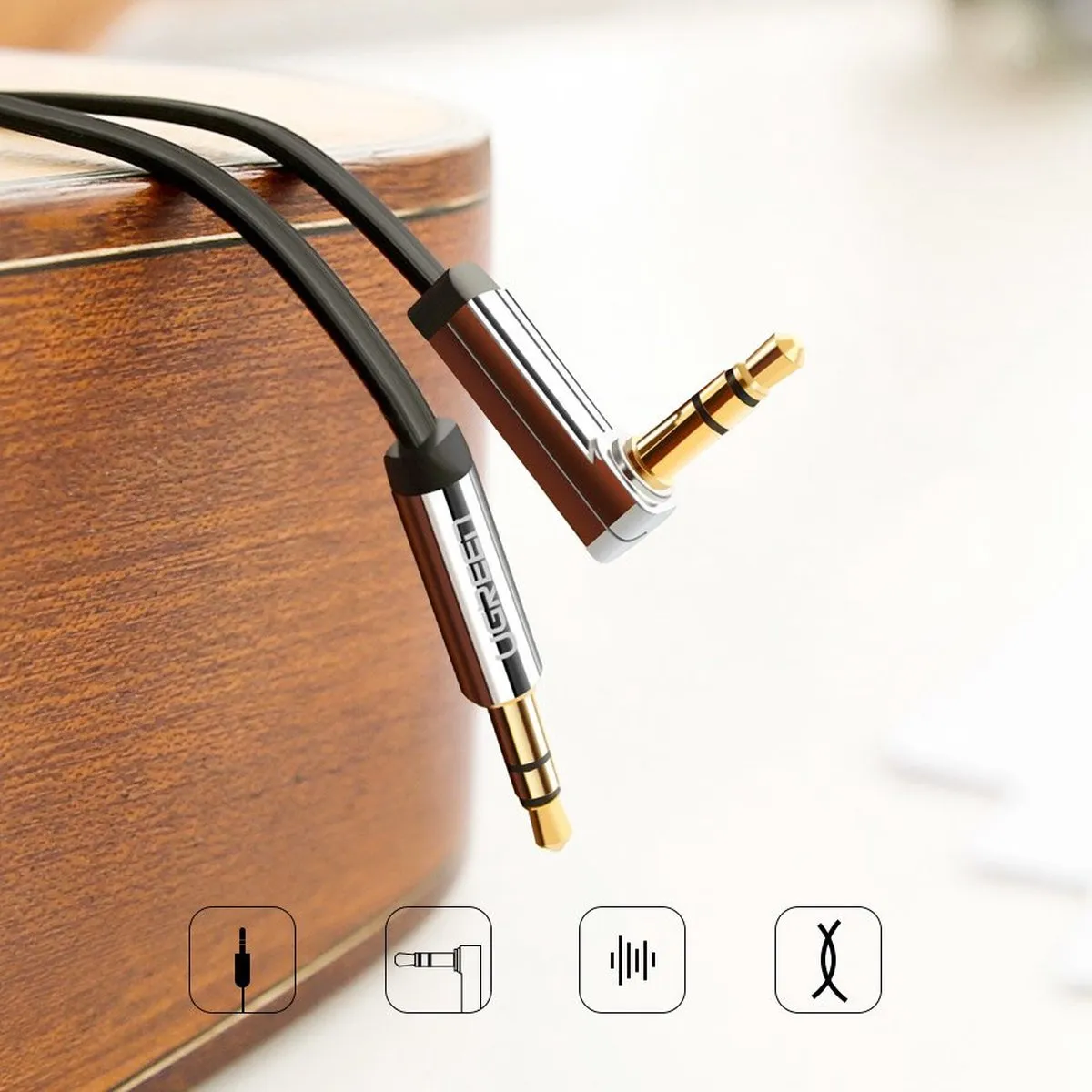 UGREEN UG004 Audiokabel 2m - 3.5mm Haaks - Zwart