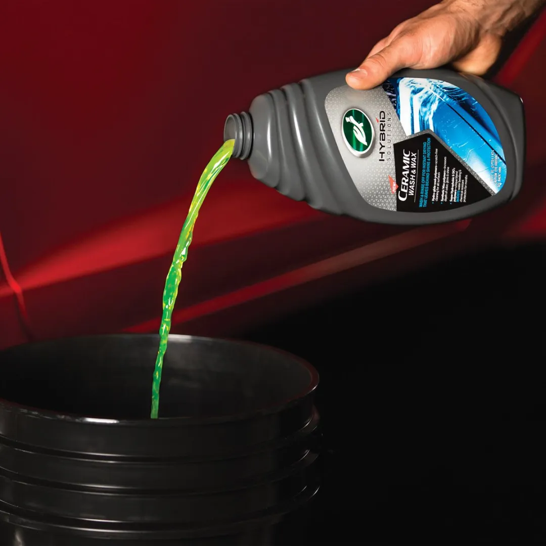Turtle Wax HS Ceramic Wash & Wax 1,42L