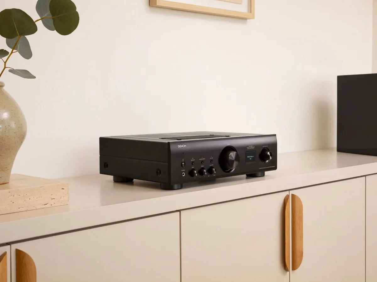 Denon - PMA-900HNE - Geintegreerde netwerkversterker met HEOS® Built-In, 50W per kanaal en Phono Ingang - Zwart