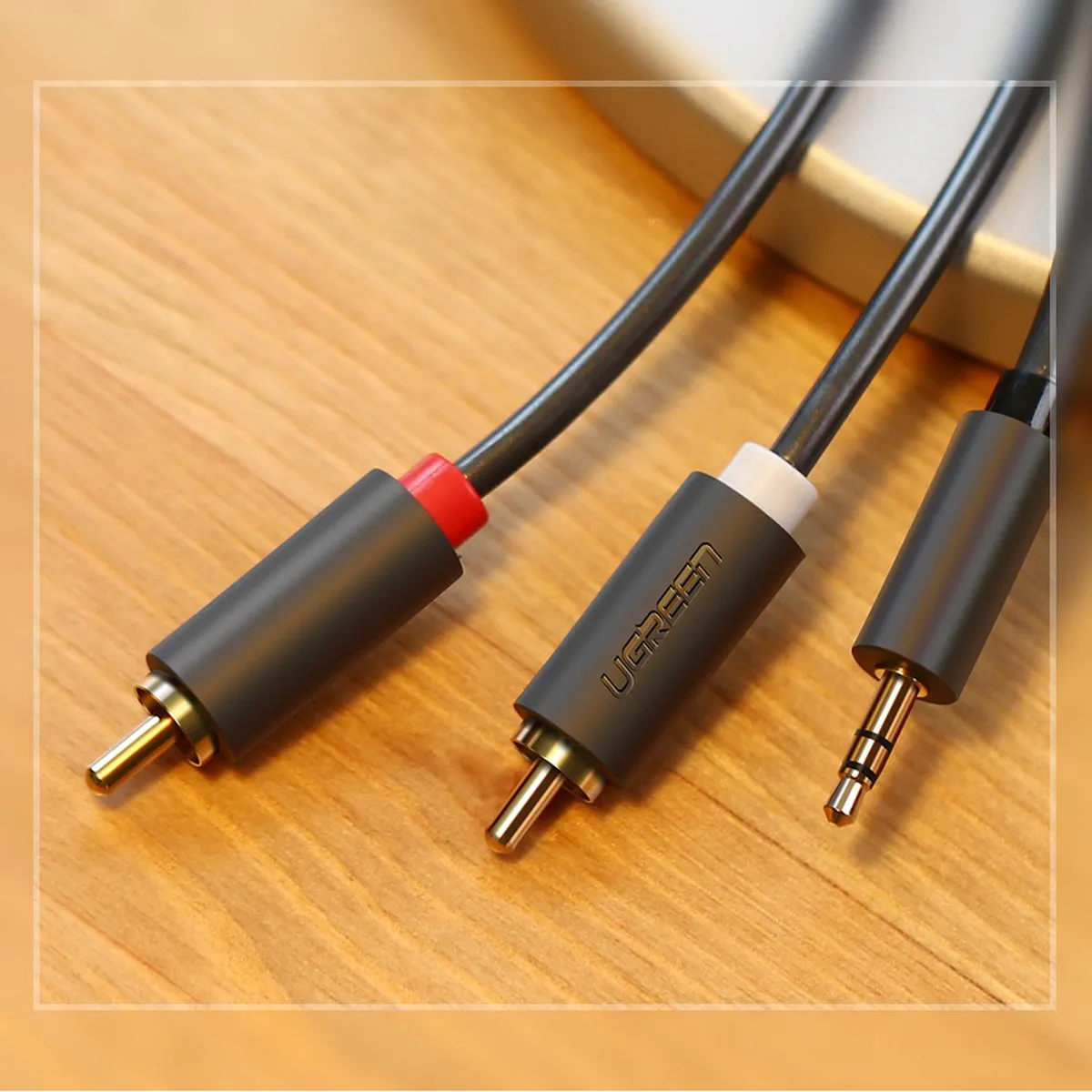 UGREEN 2x RCA naar 3.5mm Audiokabel 150cm - Zwart