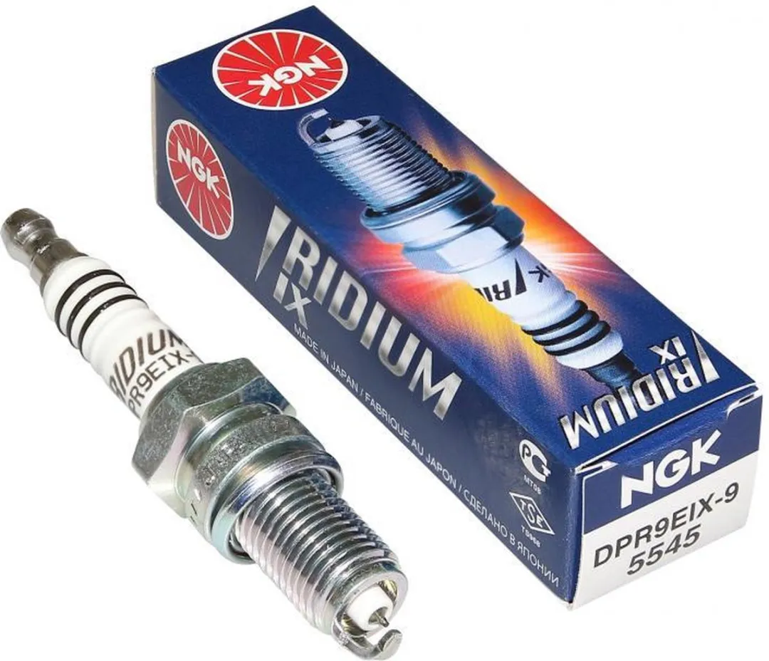 NGK Bougie voor Suzuki 250 DR/SZ