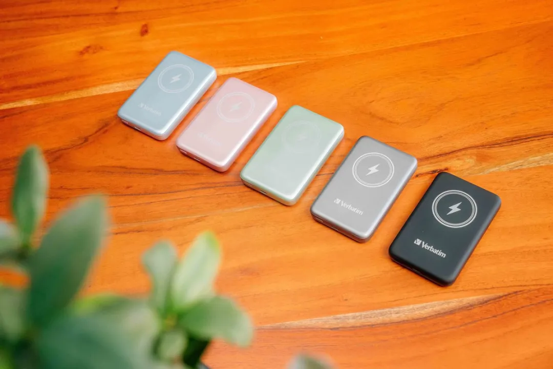 Verbatim Powerbank 10000mAh 15W Inductief - Transparent - afbeelding 6 van 6