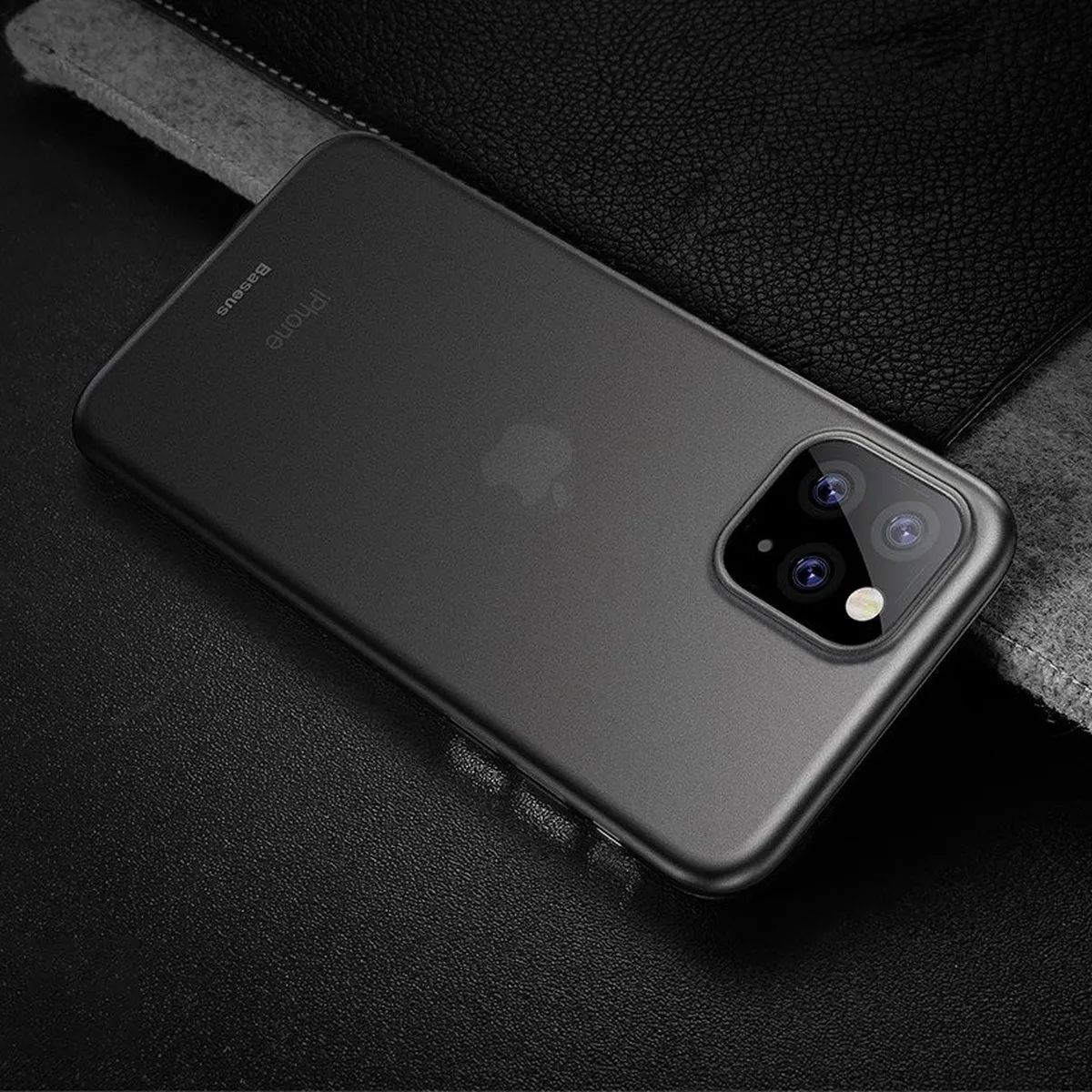 Baseus Wing Hoesje iPhone 11 Pro Max - Zwart