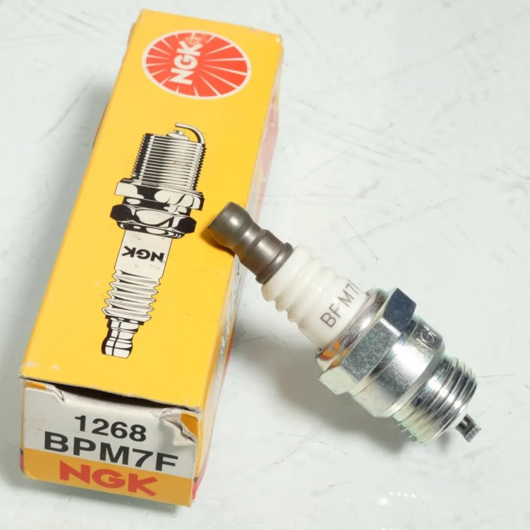 NGK BPM7F Bougie - Wit