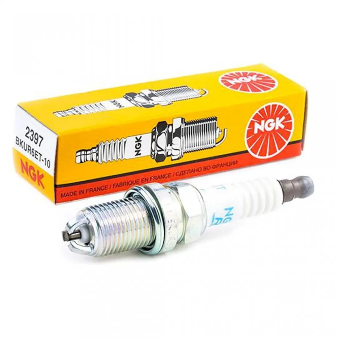 NGK BR8HS-10 Bougie - Yamaha Aerox 100 (na 2000) - Wit