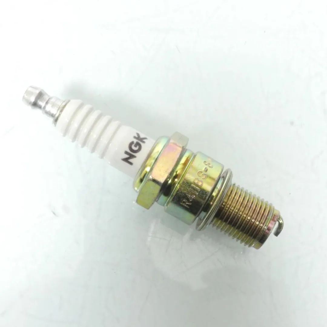 NGK Bougie R4118S-8 3236